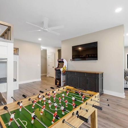 New Home, Dock, Kayaks, Game Room, Water Views Winchester Exterior foto