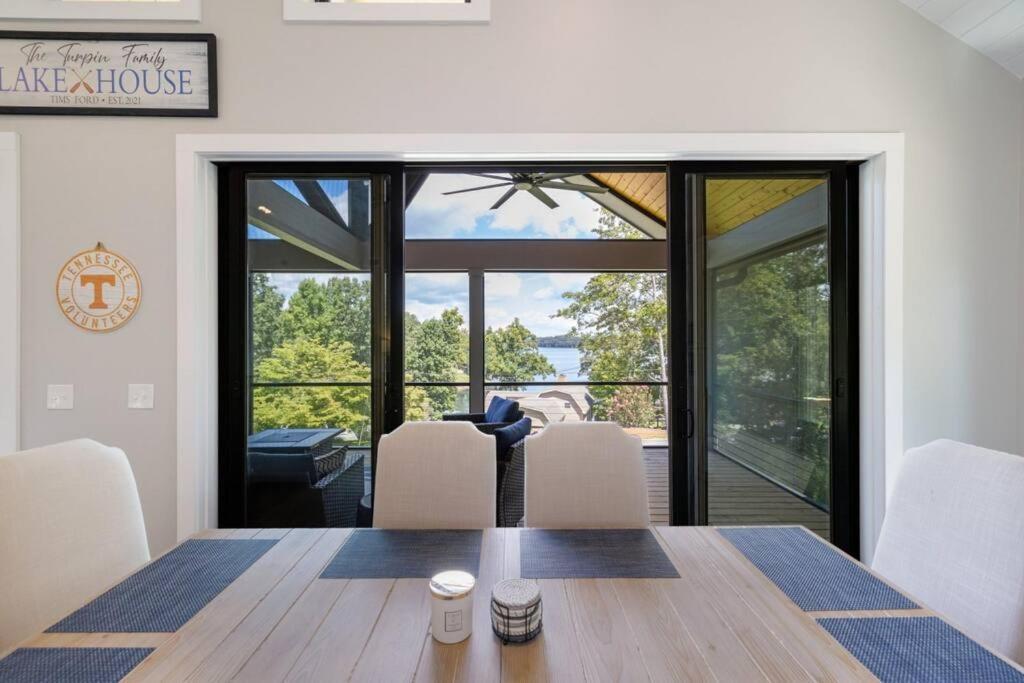 New Home, Dock, Kayaks, Game Room, Water Views Winchester Exterior foto