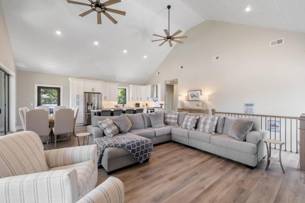 New Home, Dock, Kayaks, Game Room, Water Views Winchester Exterior foto