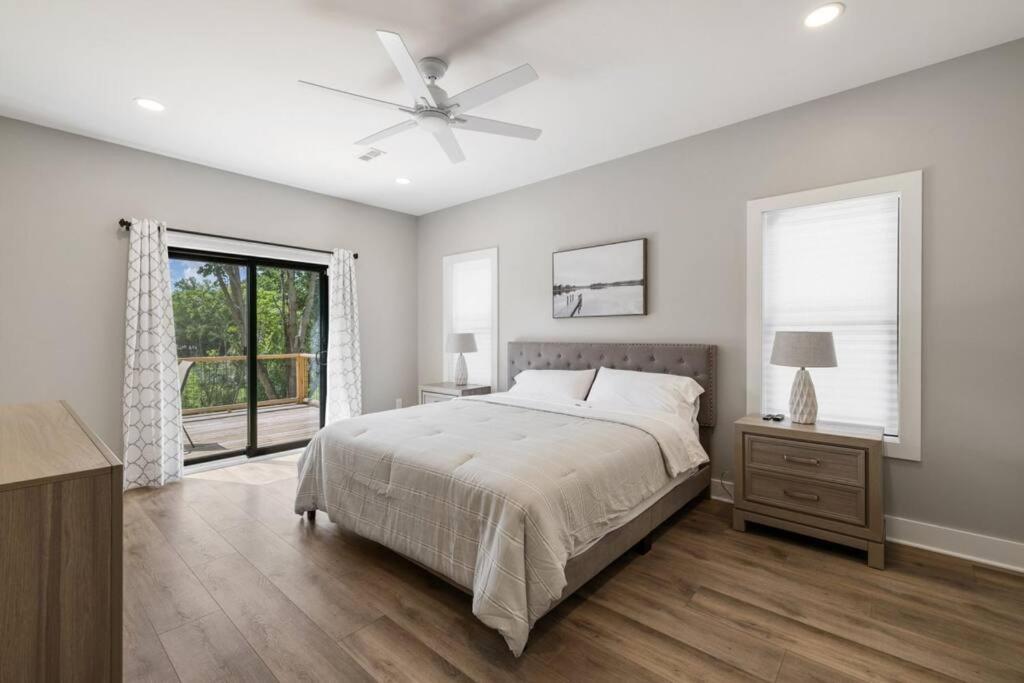 New Home, Dock, Kayaks, Game Room, Water Views Winchester Exterior foto