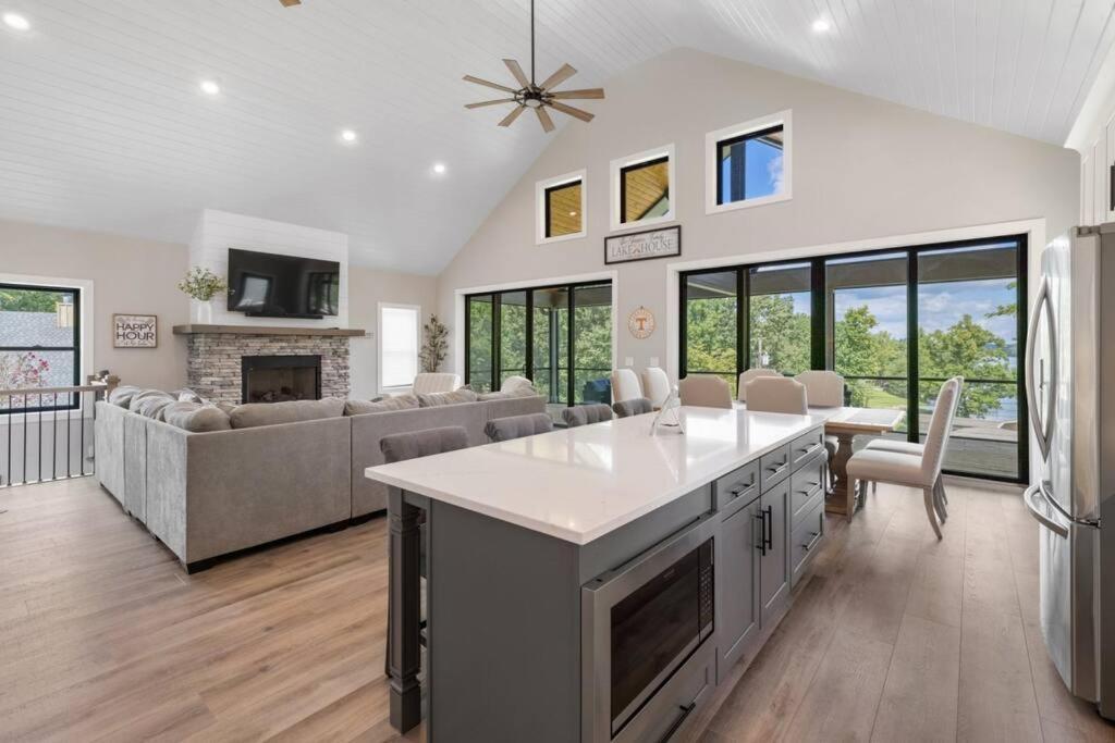 New Home, Dock, Kayaks, Game Room, Water Views Winchester Exterior foto